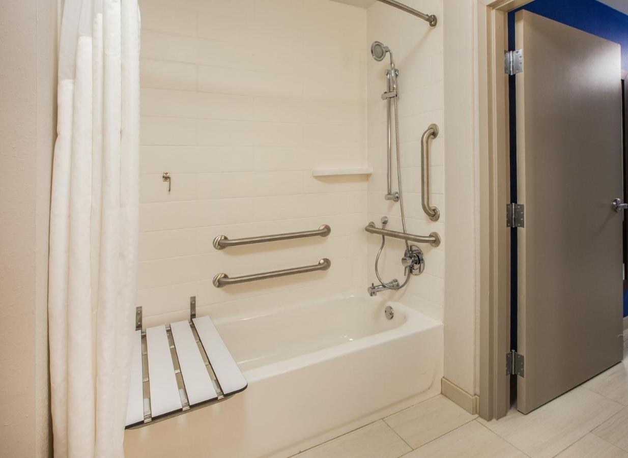 Holiday Inn Express & Suites - Austin - Manor By Ihg Luaran gambar